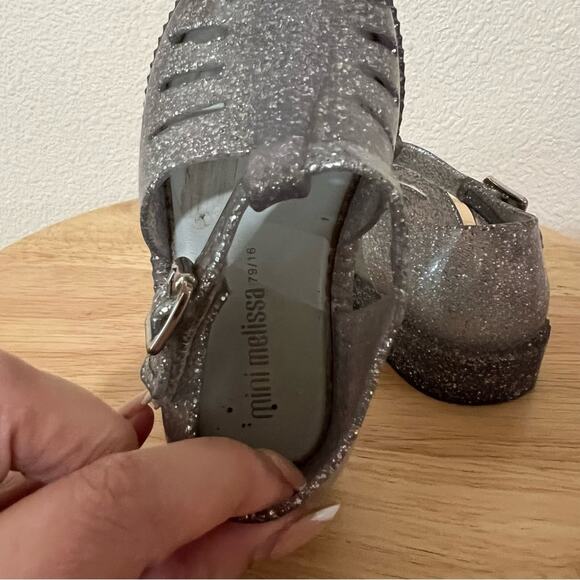 Mini Melissa Aranha silver glitter fisherman sandal toddler 7 - Picture 6 of 11